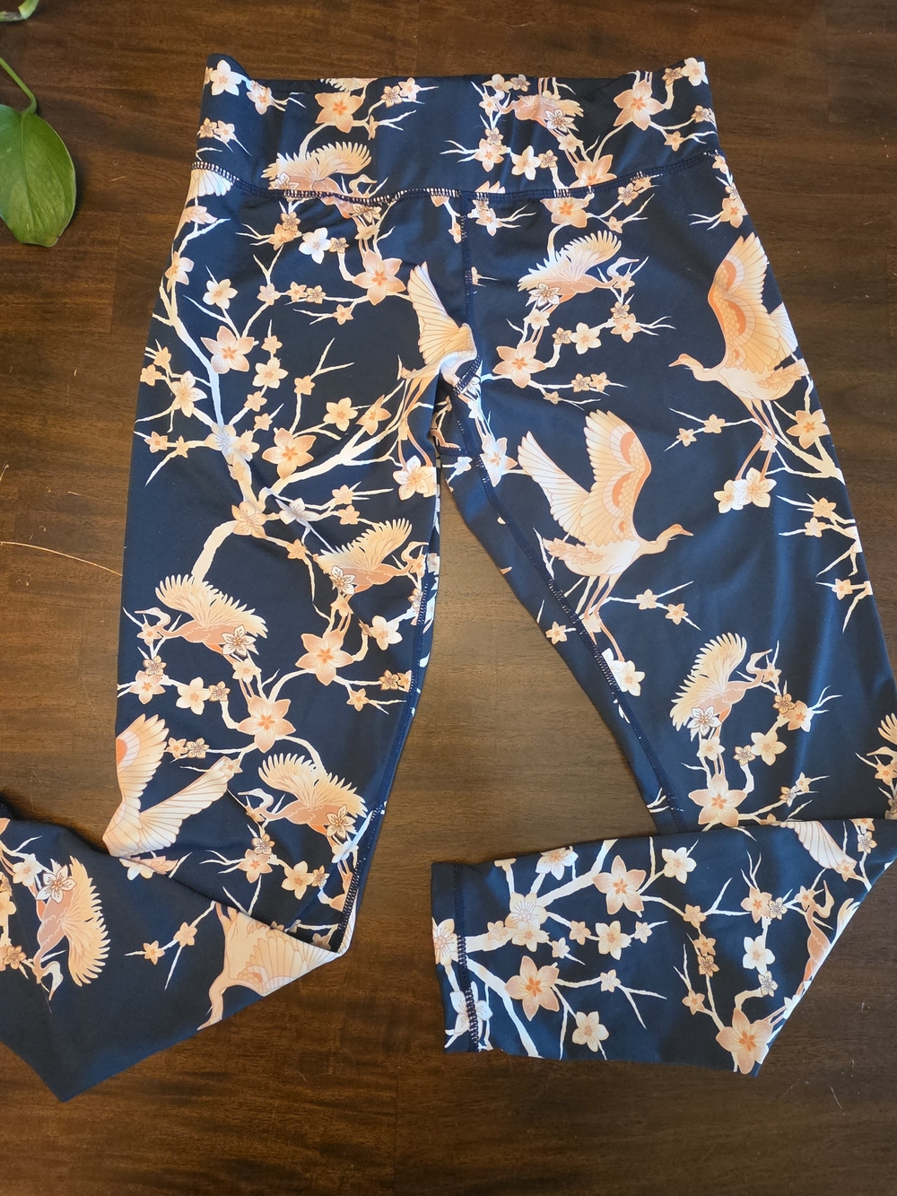 MINKPINK MOVE Navy Floral Crane Print Leggings Peach Blossom